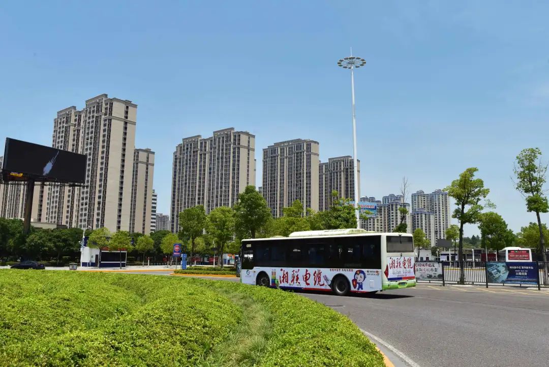 品牌煥新，夏日啟航 岳陽(yáng)登場(chǎng)，未來(lái)可期 #安全用電你我湘聯(lián)